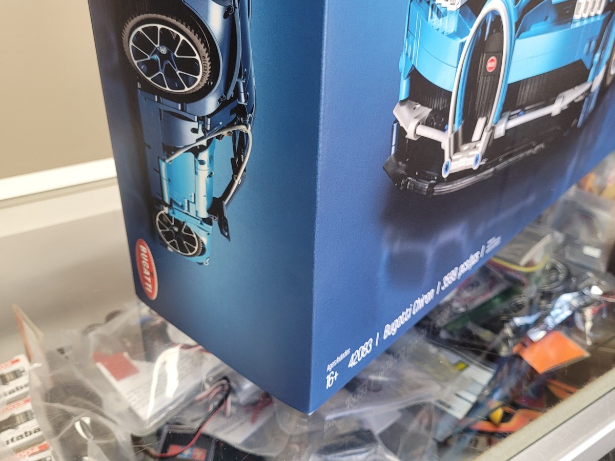 New LEGO Technic 42083 Bugatti Chiron NEW Factory Sealed 3599 pcs