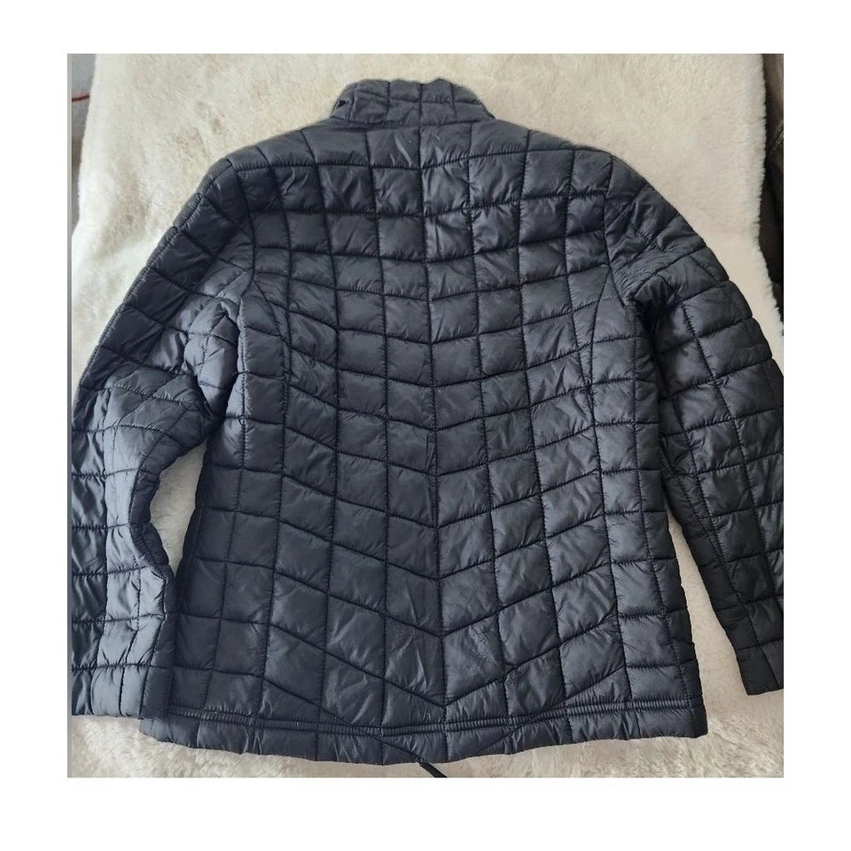 Chaqueta Reebok Acolchada Ligera Empacable Acolchada Negra Niñas 6X Camping Caminata Foto 2 de 4