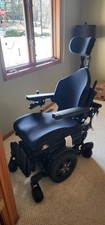 Quantum Edge 3 Stretto iLevel Power Wheelchair, Elevating Legrest, Black.