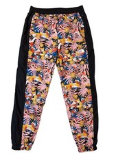 The North Face hydrenaline floral jogger NWT Size Medium M
