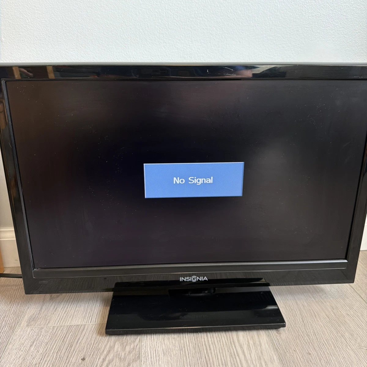 Insignia LCD 20-29 in Screen TVs for Sale | Shop New & Used