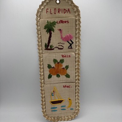 MMC Kitsch VTG  Woven Jute Florida Flamingo Wall Pocket Bill Letter Organizer