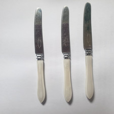 3 Sheffield Butter Knives 50's Vintage Faux Mother of Pearl LUCITE Handles 17cm