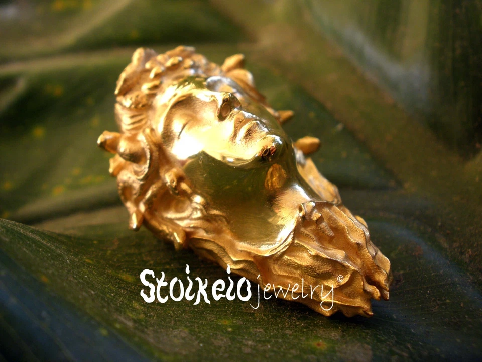 Collar de Diosa Medusa Oro, Chapado en Oro Amarillo Medusa Plata de Ley 925  Foto 4 de 4