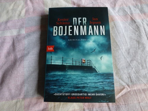 Der Bojenmann: Kriminalroman von Schlenz, Kester |