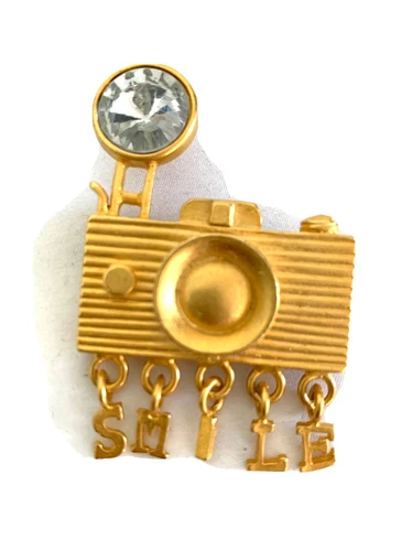 Vintage Costume Jewelry Brooch Smile SLR Camera Photographer Gold Tone