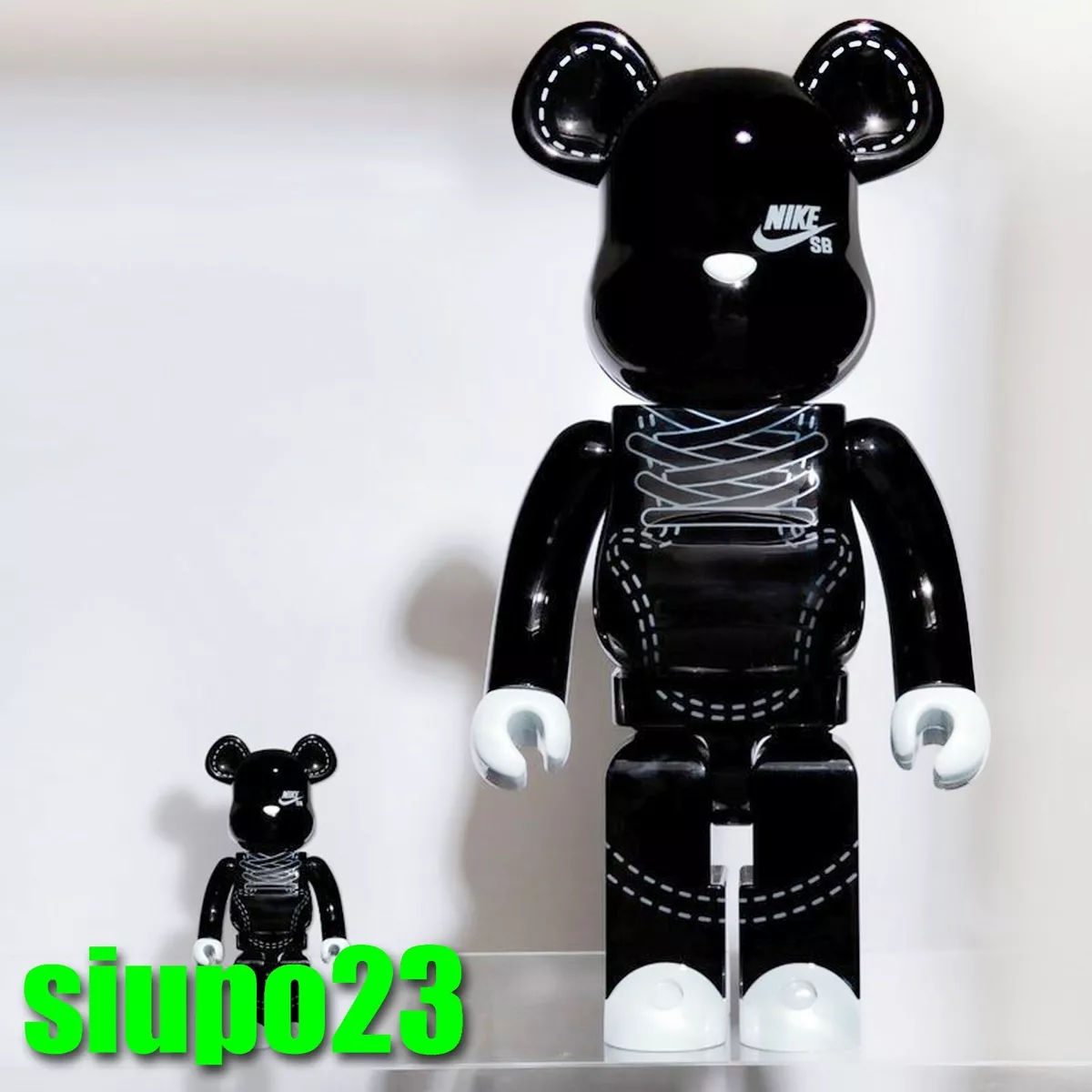 BE@RBRICK NIKE SB 2020 BLACK 100％ & 400％ベアブリック