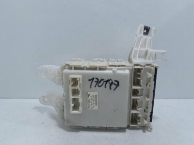 8273002140A 170197 Fuse Box TOYOTA AURIS SPORT 2006 1125210