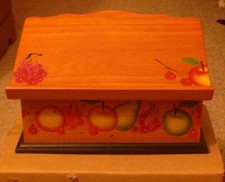 WOODEN RECIPE BOX WITH FRUIT FIGURES & HINGED LID UNIQUE SCHOOL DESK SHAPE