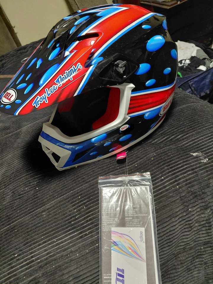 Casco de motocross Bell grande. MX9 Troy Lee Design McGrath Nuevo Foto 2 de 3
