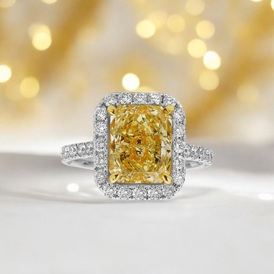 14K Multi Gold Ring Fancy Intensive Yellow IGI Diamond Radiant 2,79 Ct Lab Grown