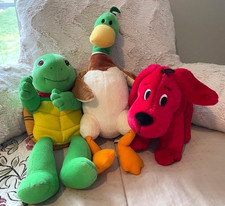 Lot of 3 Storybook Plush Toys Vintage Clifford Franklin Puppet Duck at the Door