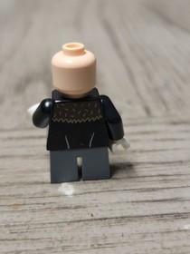 Lego The Penguin 76010 Fur Collar Batman II Super Heroes Minifigure NO HAT