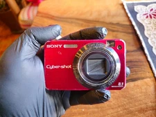 Sony Cyber-shot DSC-W150 Red – Powers On – Focus Issue – For Parts / Repair