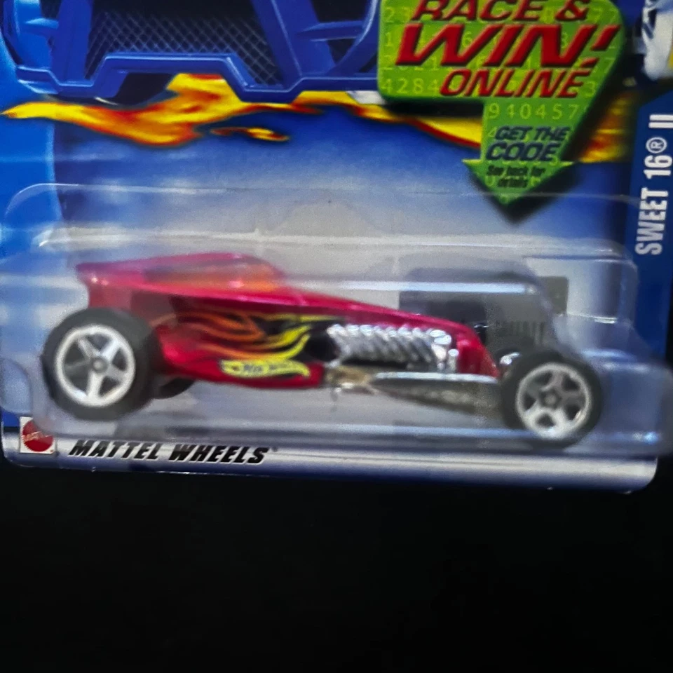 2000 Hot Wheels Sweet 16 II Treasure Hunt Red Die-Cast Car - Image 2 of 2