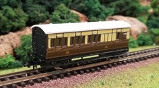 * N Scale * Graham Farish * GWR 4 Wheel Coach Brake End * 0674 * BOXED *