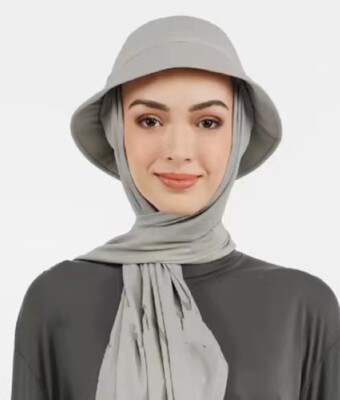 hat on hijab