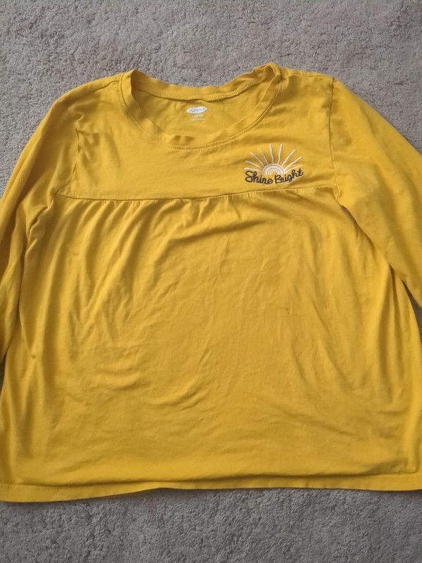Euc cute Old Navy Size 10-12 Girls 3/4 Sleeve Yellow Shine Bright Shirt