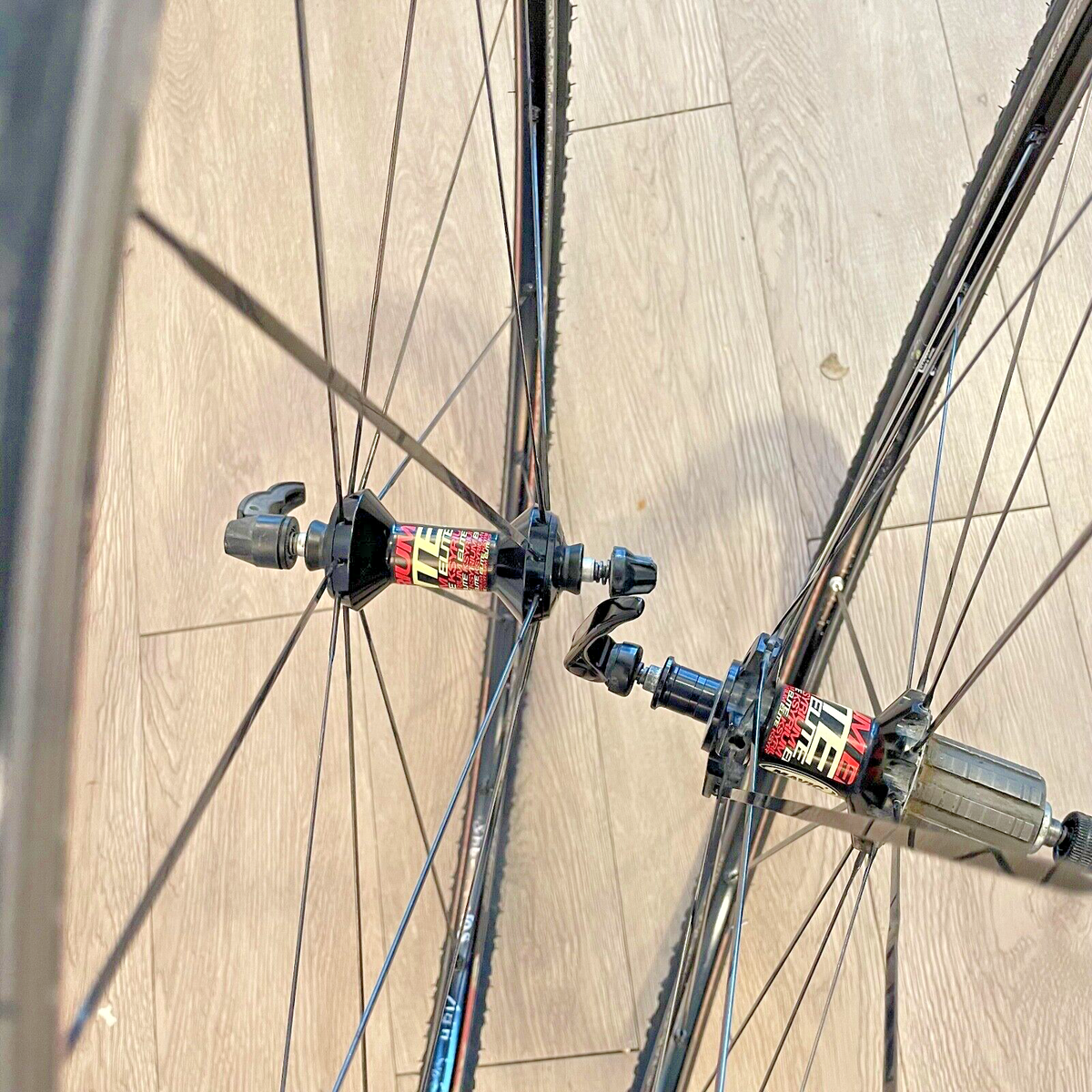 Mavic Ksyrium Elite 700c Road Bike Wheelset QR 130/100mm Shimano 9