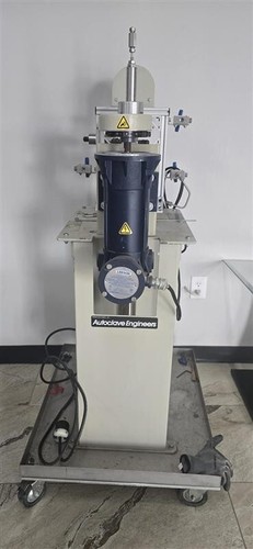 Autoclave Engineers Bolted Series AE Closure 1L