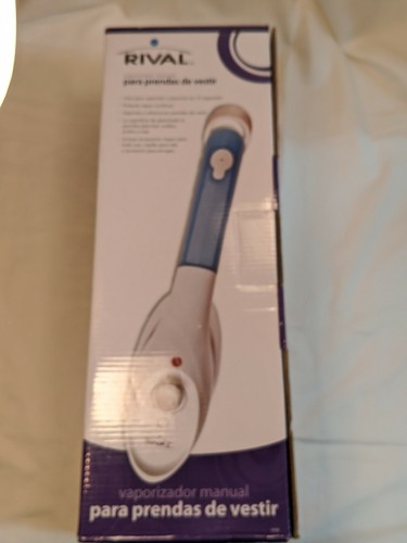 garment steamer with crease attachment