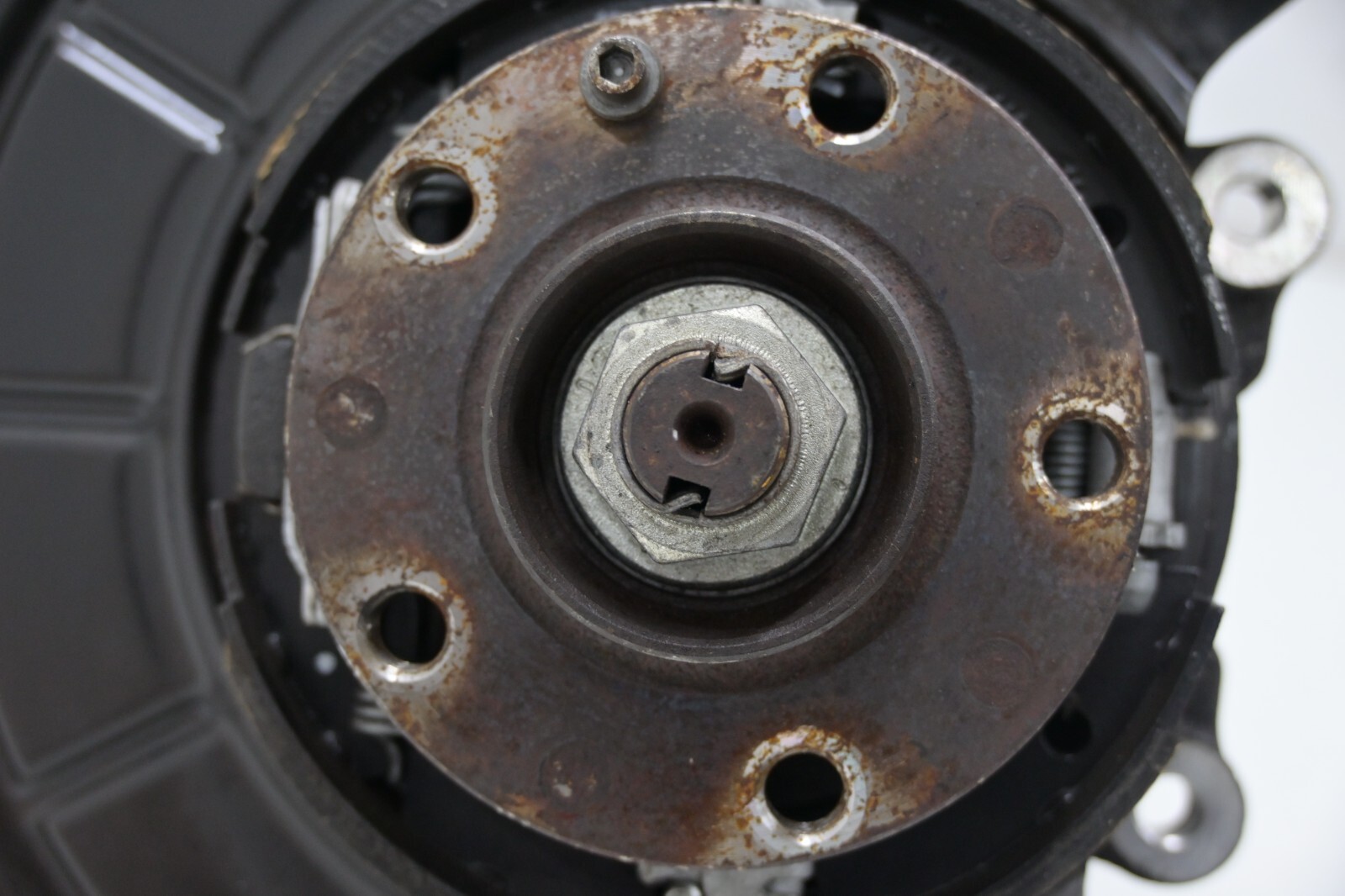 ⭐ 14-17 Maserati Ghibli Quatt Rear Left Suspension Wheel Hub Spindle Shaft Oem