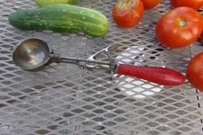 Antique Gilchrist Vintage Ice Cream Scoop #31 Wood Handle USA Dipper
