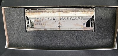 Accurail Grit N Grime CSX 2 Bay ACF Covered Hopper Weathered 2200-004