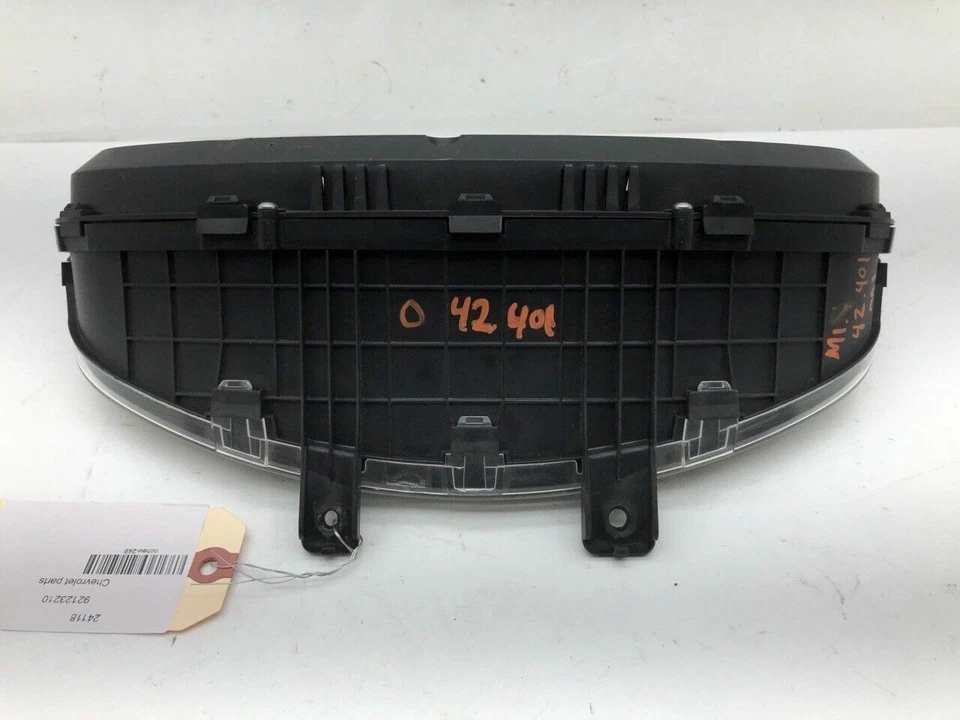2004 Pontiac GTO Speedometer Instrument Cluster 92123210 OEM Used - Image 4 of 4