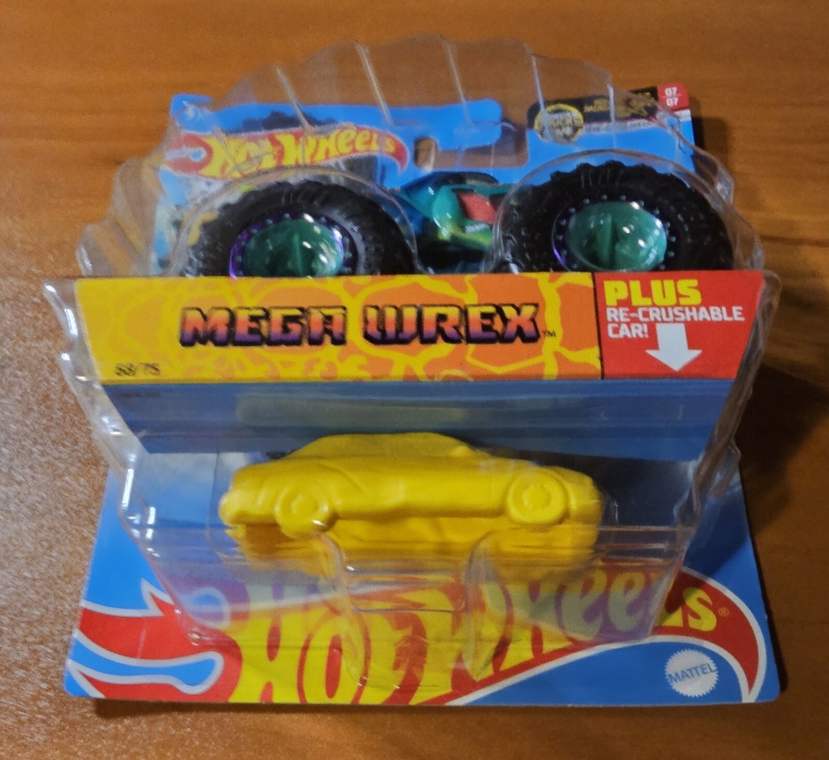 Hot Wheels Monster Trucks Mega Wrex, [1:64 Scale] Plus Re-Crushable 68/75 