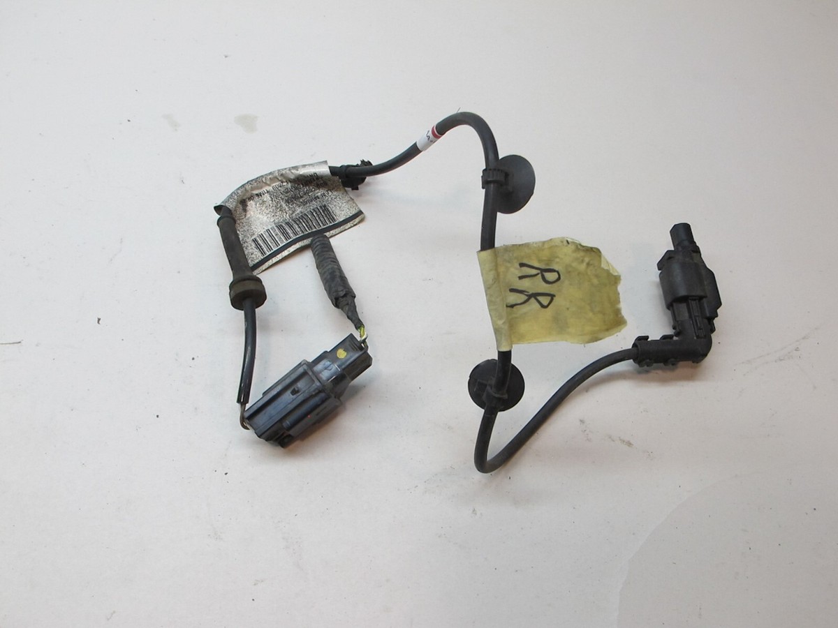 べあーず 2007 - 2013 Volvo C30 Rear Right ABS Sensor 30667438 OEM | eBay