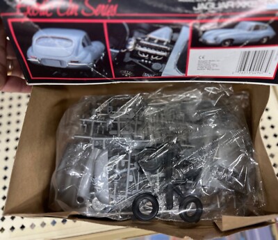 Monogram 2907 Jaguar XKE Coupe Exotics Kit 1/24 McM Niob si | eBay
