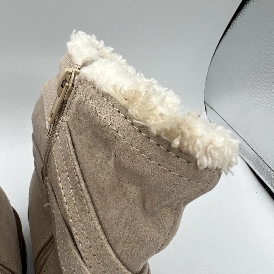 Steve Madden Girls J-Gadot Taupe Ankle Boots Sz 4 Big Kid Faux Fur Biker Straps - Image 3 of 4