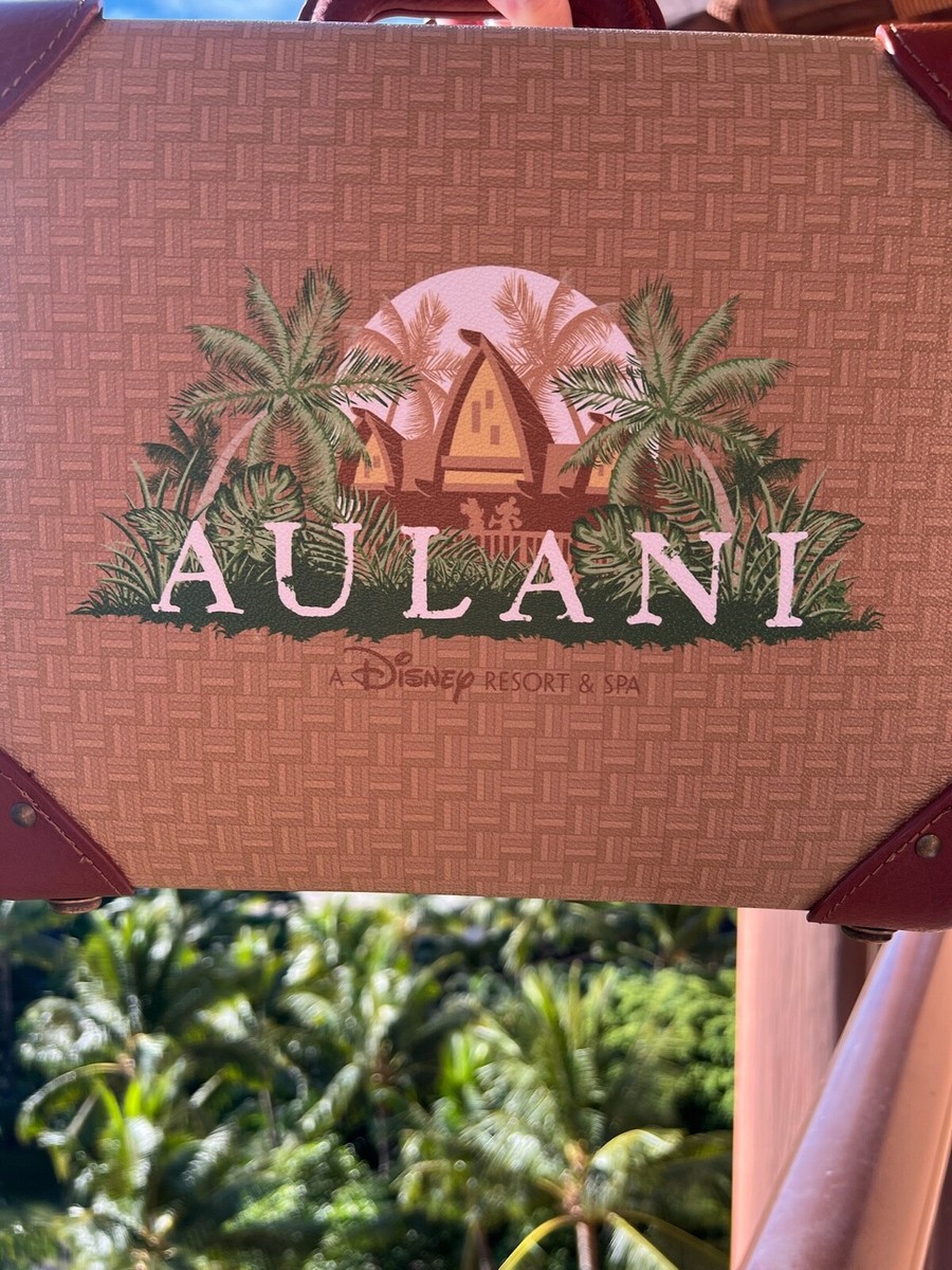 AULANI キャリーケース 非売品 AULANI Disney Resort EXCLUSIVE LUGGAGE Small Carry on bag