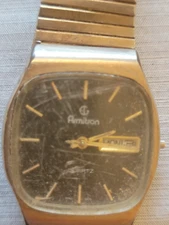 Vintage Armitron Quartz Watch Men Black Dial Gold Tone Barrel Stretch Day Date