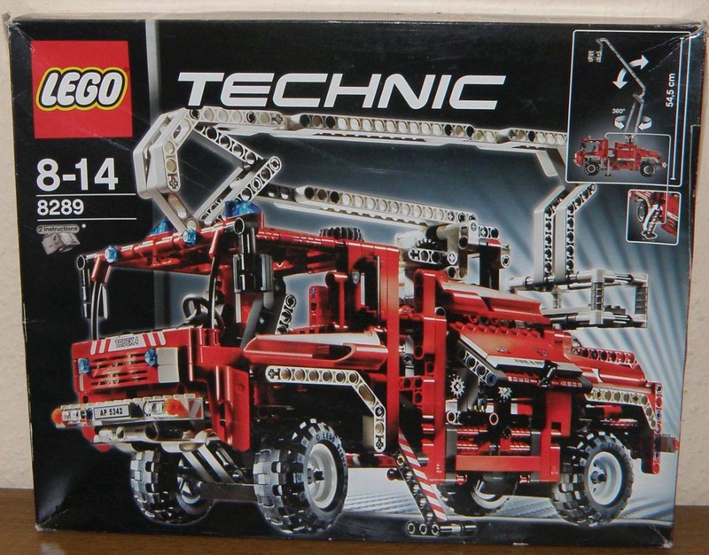 LEGO Technic 8289 Fire Truck with Original Box Instructions 100% Complete Fire Rescue