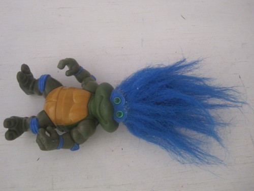 Playmates Toys Mirage TMNT Leonardo Blue Hair Troll Doll 1993 - SPEDIZIONE VELOCE!! - Foto 8 di 10