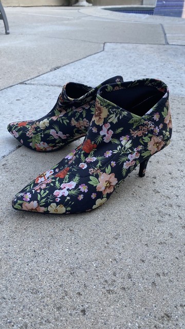 mia rosebud ankle boots