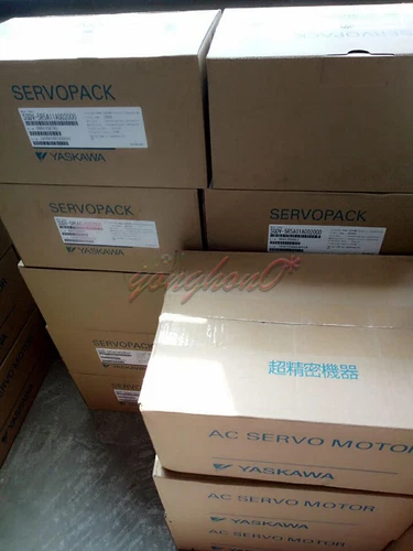 NEW Yaskawa servo Motor SGMAH-04A1A-AD21 - Picture 1 of 1