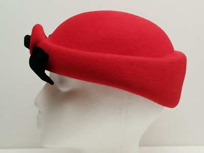 Vintage RED BLACK Geo W Bollman importina 100% Wool Ladies  display picture 3