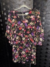 Calvin Klein Sz. 6 Black Chiffon Floral Print Ruffle Bell Sleeve Shift Dress