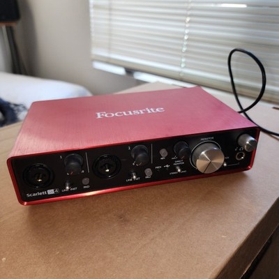 Focusrite Scarlett 2i4 USB 2.0 Audio Interface 2i2