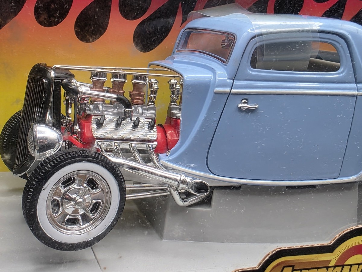 ERTL American Muscle 1934 Ford 3 Window Coupe Hot Rod 1:18 Scale