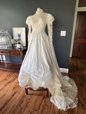 Vintage 80s White/Off White Wedding Dress, Petticoat and Veil