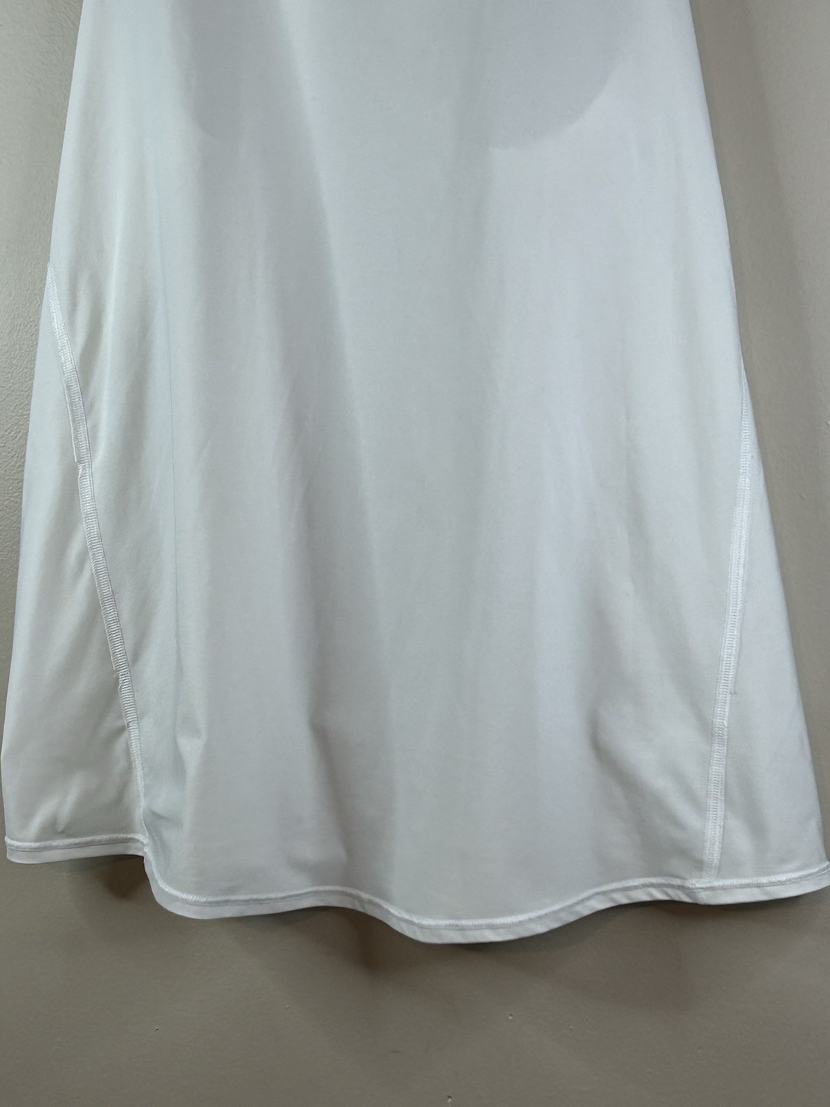 LuLuLemon Lightweight Split-Back Training Tank To… - image 3