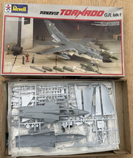 REVELL 4333 Panavia Tornado GR Mk1 1:72 Scale Boxed & Complete
