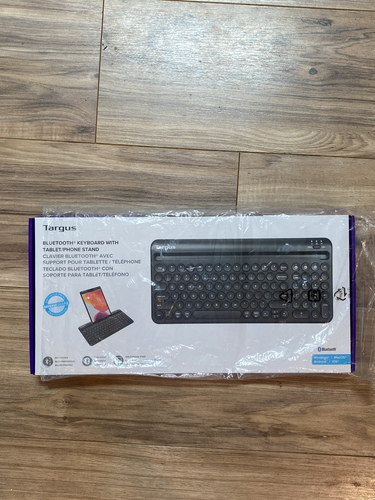 Targus bluetooth keyboard with tablet/phone stand - new