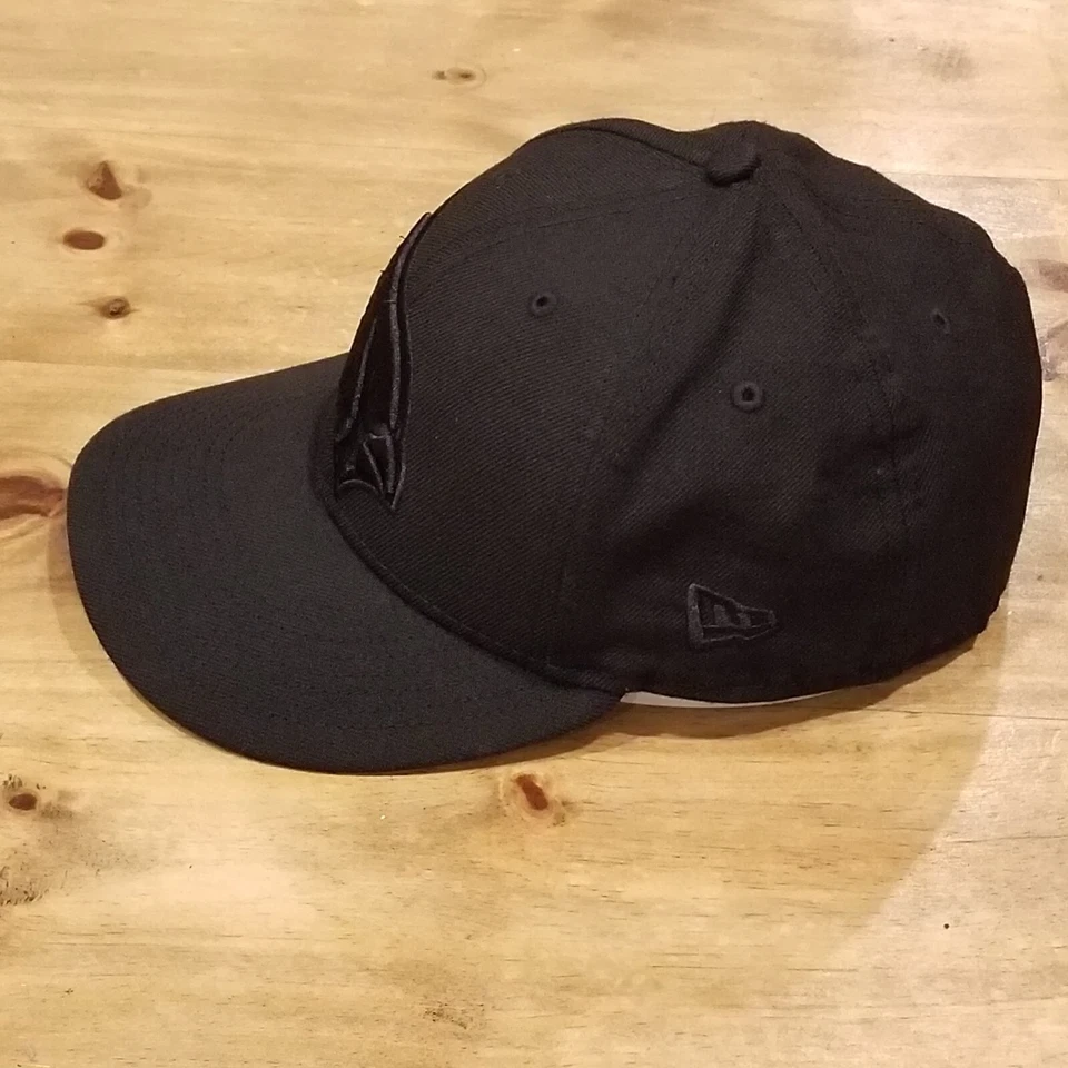 Gorra de los Arizona Cardinals New Era talla 7 1/2 negra sobre logotipo negro NFL 59Fifty Foto 2 de 4