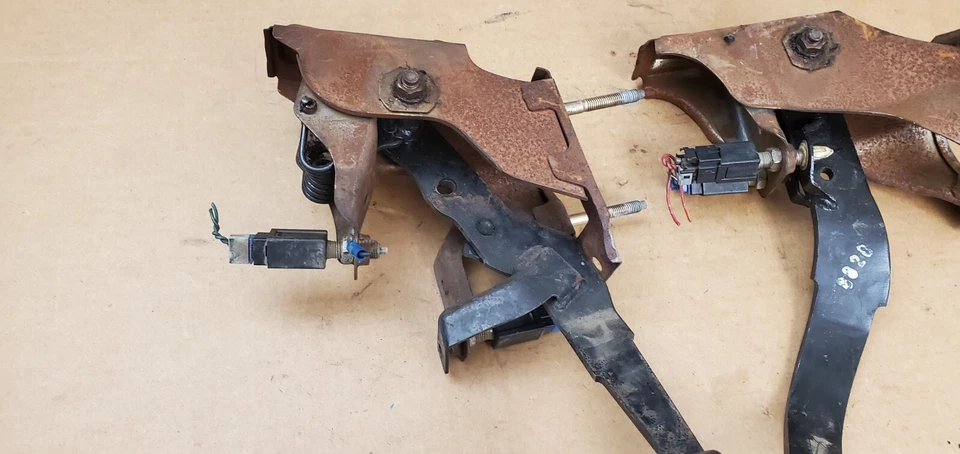 89-94 JUEGO MONTAJE EMBRAGUE Y PEDAL FRENO NISSAN 240SX OEM Foto 4 de 4