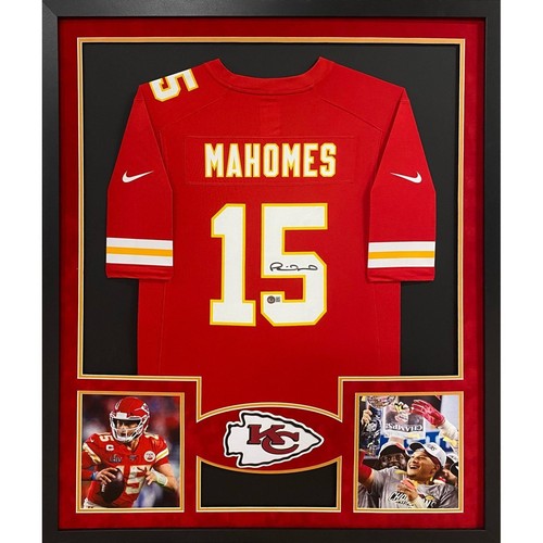 Patrick Mahomes Framed Signed Jersey Autographed Beckett Kansas City